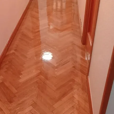 Valentino Parquet y Tarimas parquet